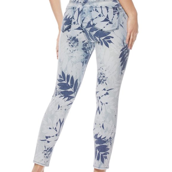 New Curvy High Waist Ankle Jeans - Picture 4 of 9